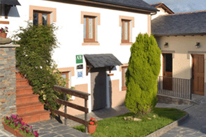 Apartamentos Rurales Romallande