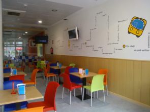 Cafetera estacin de autobuses de Navia
