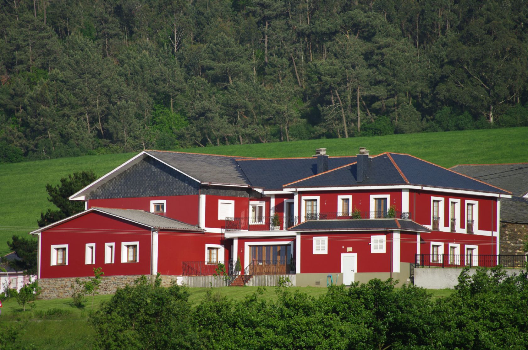 Hotel Rural Suqun
